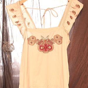 BCBG perfect summer top